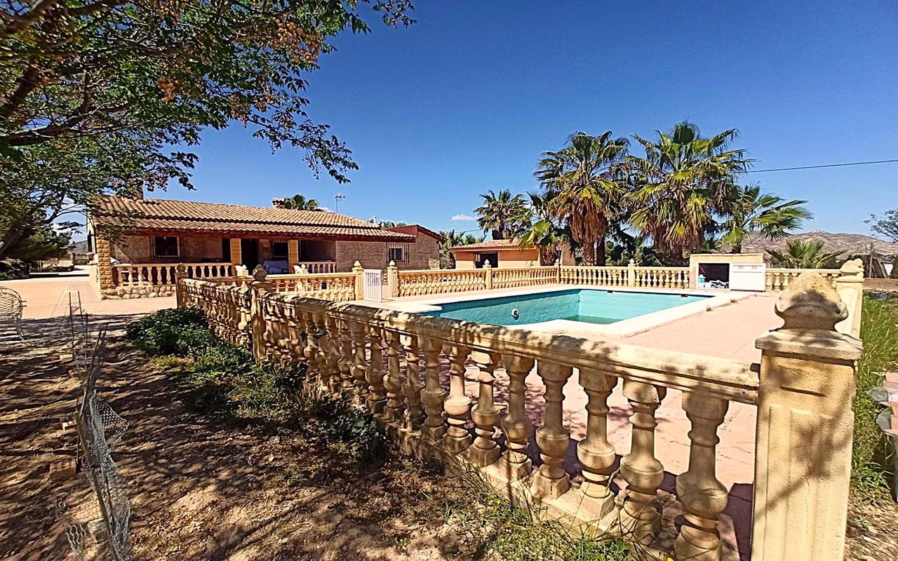 Ref: WAC0463 — ASPE – 4 Bedrooms Country Villa with Pool, Carport and BBQ/Kitchen | White Villas in Spain WhiteVillasInSpain13 20
