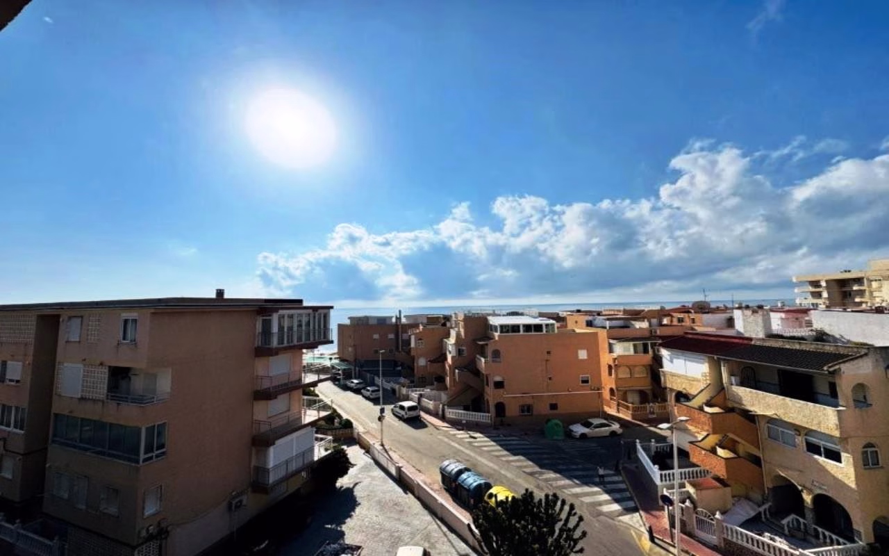 WSM1263_2 Bedrooms Apartment on 4th Floor (NO Lift) with Sea Views Terrace, 100m to the Beach_LA MATA, TORREVIEJA | White Villas in Spain WhiteVillasInSpain15 14