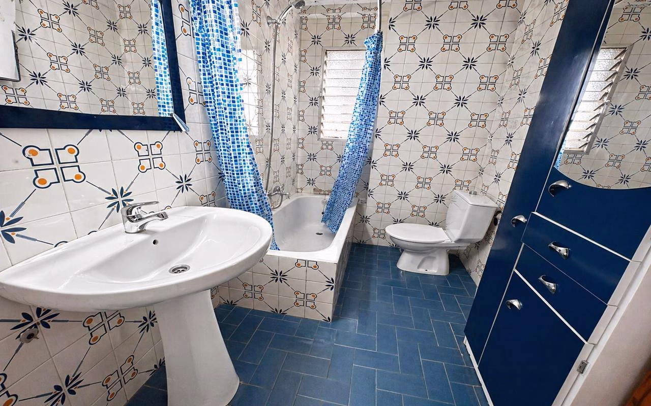 WS5411_2 Bedrooms Apartment on 4th Floor with Lift Access, Parking, Glazed-in Terrace and Solarium, 250m to the Beach_LA MATA_TORREVIEJA | White Villas in Spain WhiteVillasInSpain15 4