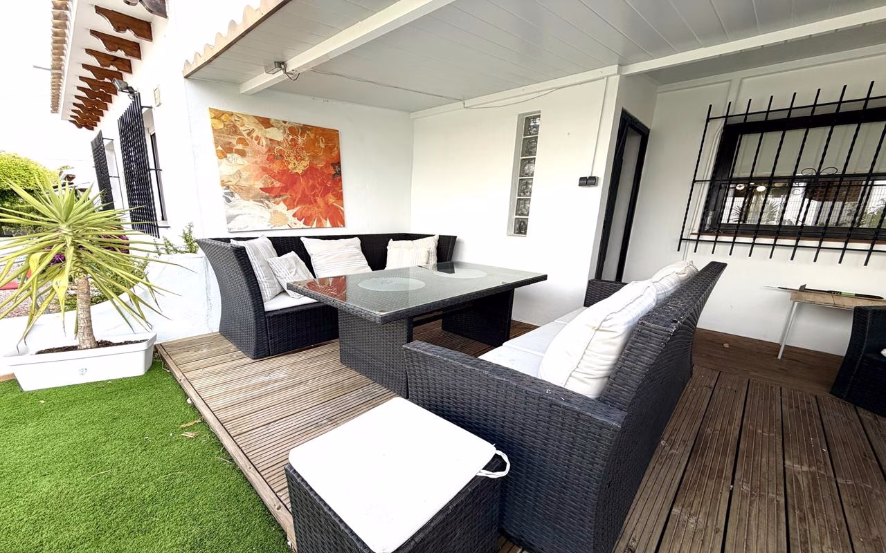 WV2608_2 Bedrooms TownHouse with comm. Pool, Glazed-in Terrace, Front and Back Garden, BBQ and Solarium_VILLAMARTIN | White Villas in Spain WhiteVillasInSpain15 7