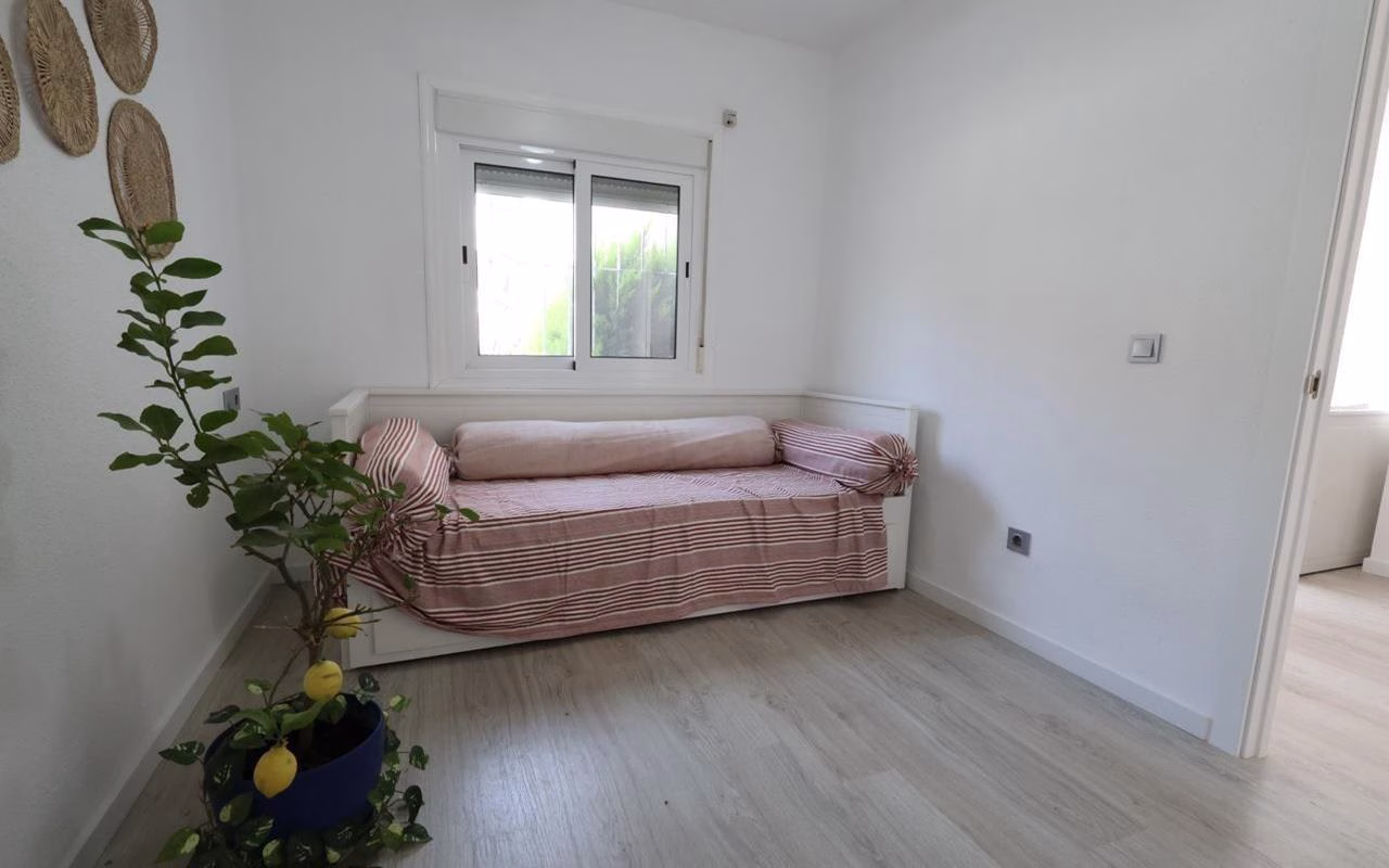 Ref: WIH3020 — LOS BALCONES – 1 Bedroom fully renovated, furnished and equipped Bungalow with comm. Pool, Front Terrace, Tennis and Pool Bar_TORREVIEJA | White Villas in Spain WhiteVillasInSpain16 33
