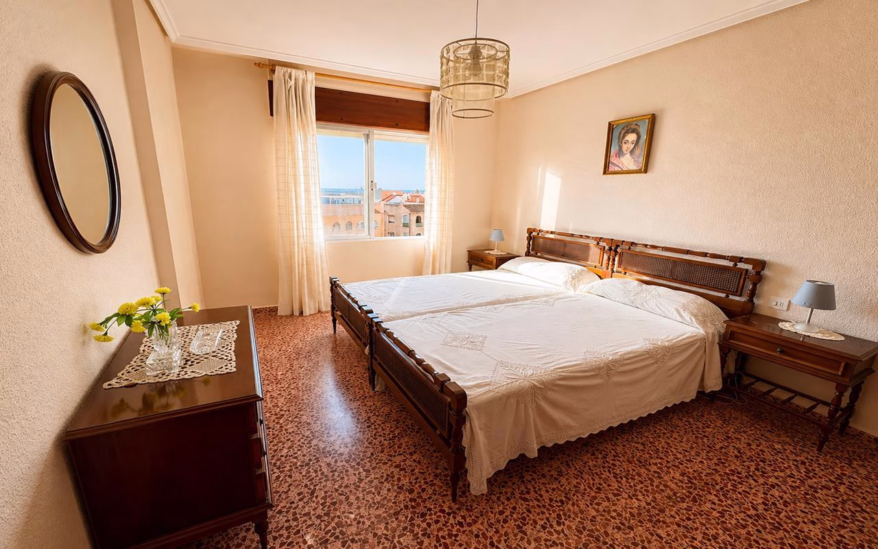 WS5411_2 Bedrooms Apartment on 4th Floor with Lift Access, Parking, Glazed-in Terrace and Solarium, 250m to the Beach_LA MATA_TORREVIEJA | White Villas in Spain WhiteVillasInSpain16 4