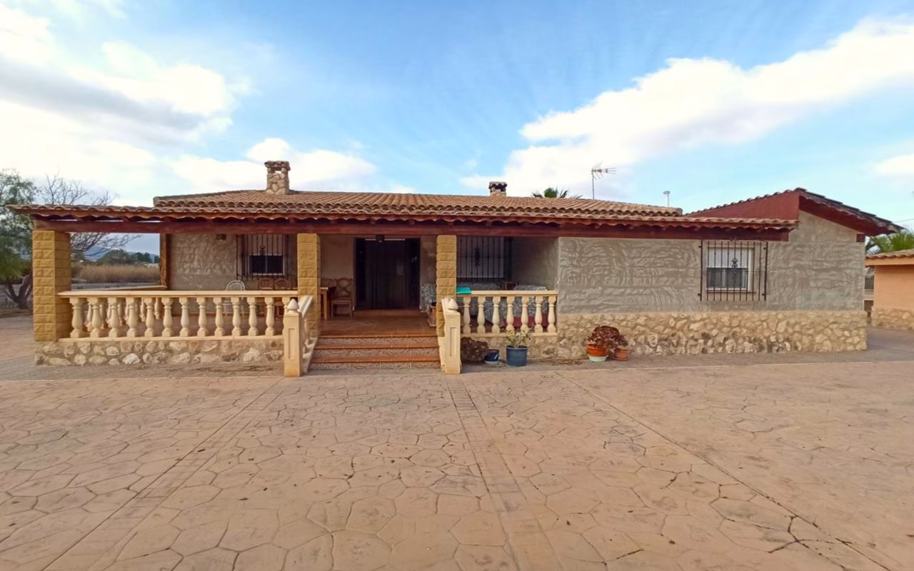 Ref: WAC0463 — ASPE – 4 Bedrooms Country Villa with Pool, Carport and BBQ/Kitchen | White Villas in Spain WhiteVillasInSpain17 16