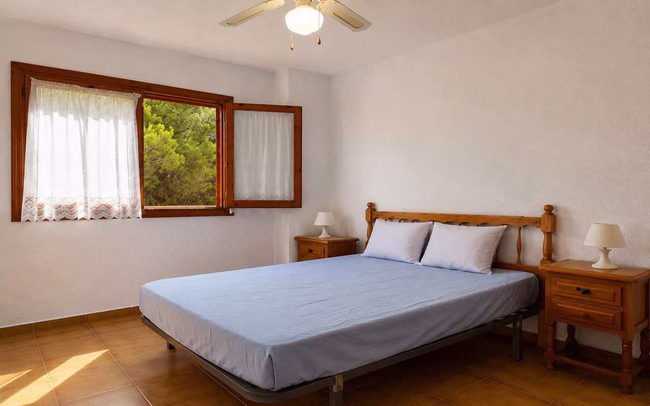 Ref: WTi3226 — PLAYA FLAMENCA – 3 Bedrooms Corner TownHouse with Front Terrace, Storage room and Parking, 500m to the Beach | White Villas in Spain WhiteVillasInSpain17 34