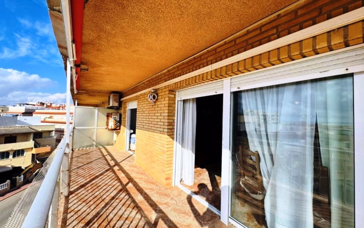 WSM1263_2 Bedrooms Apartment on 4th Floor (NO Lift) with Sea Views Terrace, 100m to the Beach_LA MATA, TORREVIEJA | White Villas in Spain WhiteVillasInSpain18 13