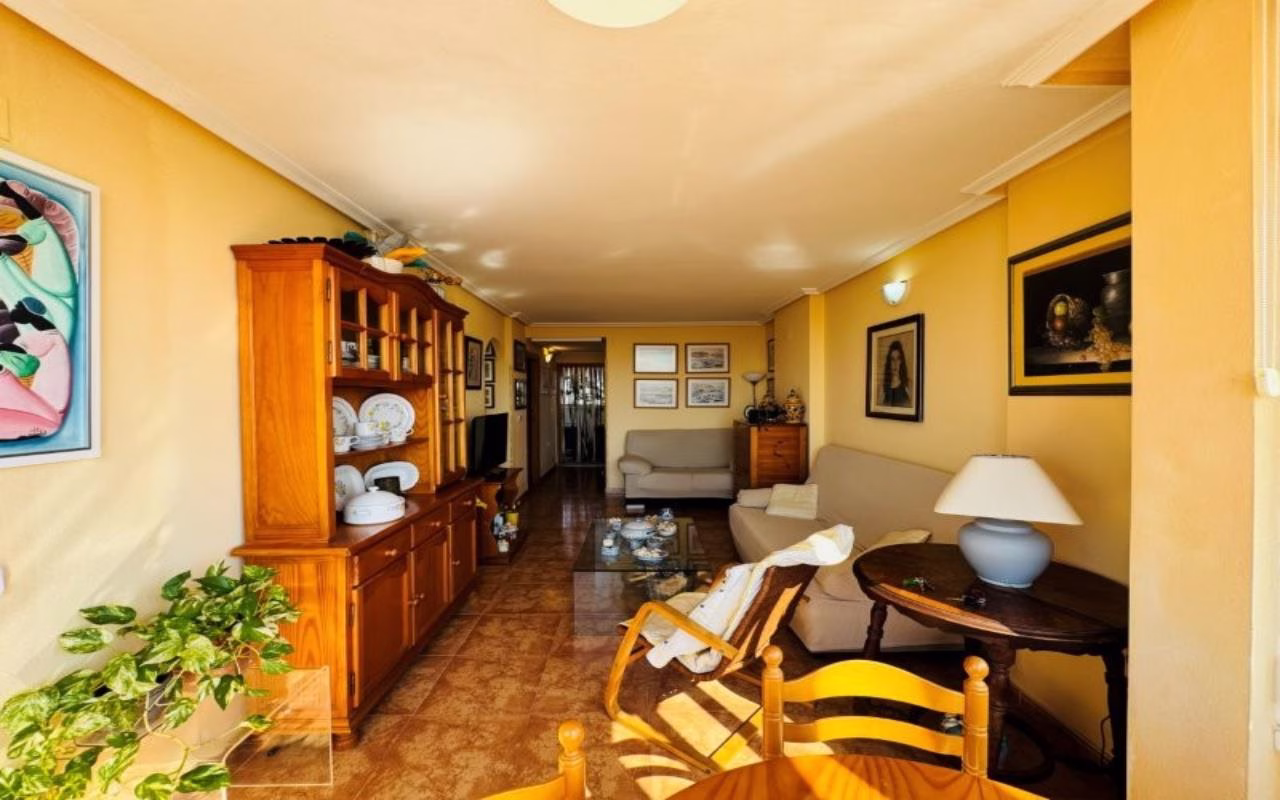 Ref: WSM1264 — TORREVIEJA – 2 Bedrooms Apartment on 8th Floor with Sea Views, Lift Access, 2 comm. Pools, Childrens playground and Parking | White Villas in Spain WhiteVillasInSpain18 22