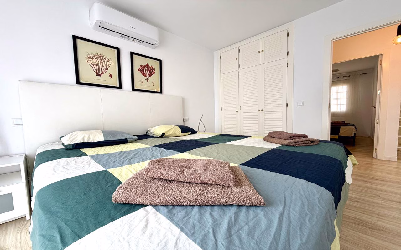 WV2608_2 Bedrooms TownHouse with comm. Pool, Glazed-in Terrace, Front and Back Garden, BBQ and Solarium_VILLAMARTIN | White Villas in Spain WhiteVillasInSpain19 5