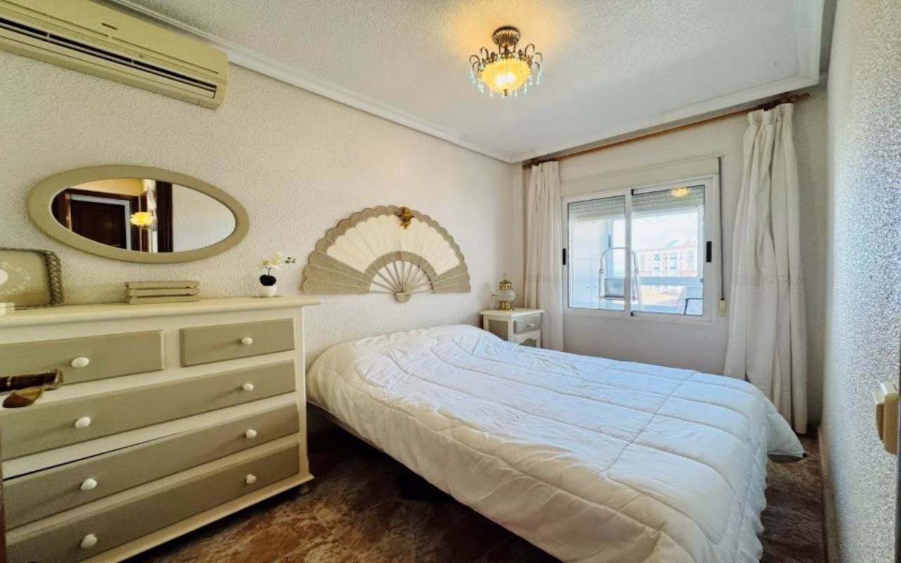 WSM1263_2 Bedrooms Apartment on 4th Floor (NO Lift) with Sea Views Terrace, 100m to the Beach_LA MATA, TORREVIEJA | White Villas in Spain WhiteVillasInSpain20 11