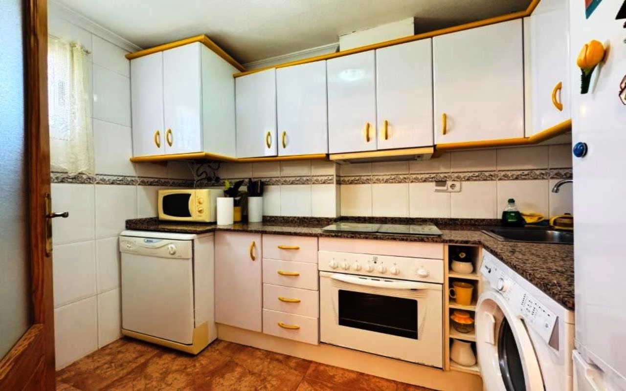 Ref: WSM1264 — TORREVIEJA – 2 Bedrooms Apartment on 8th Floor with Sea Views, Lift Access, 2 comm. Pools, Childrens playground and Parking | White Villas in Spain WhiteVillasInSpain20 20