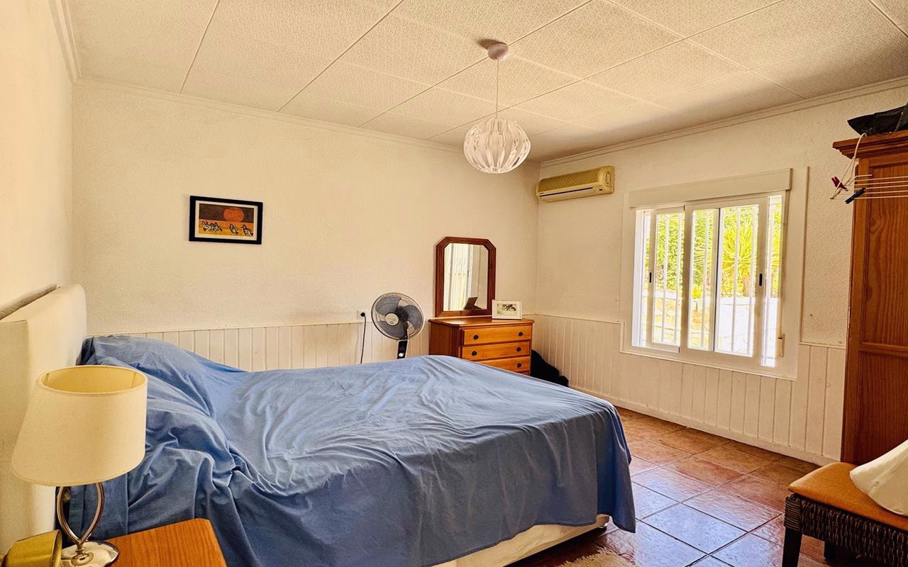 Ref: WAC0581 — ASPE – 4 Bedrooms Country Villa with Pool, Bar, BBQ, Glazed-in Lounge/Terrace and Off-Road Parking. | White Villas in Spain WhiteVillasInSpain22 13