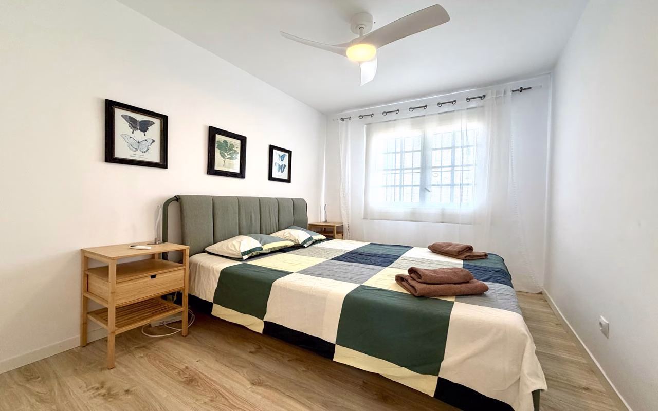 WV2608_2 Bedrooms TownHouse with comm. Pool, Glazed-in Terrace, Front and Back Garden, BBQ and Solarium_VILLAMARTIN | White Villas in Spain WhiteVillasInSpain22 4