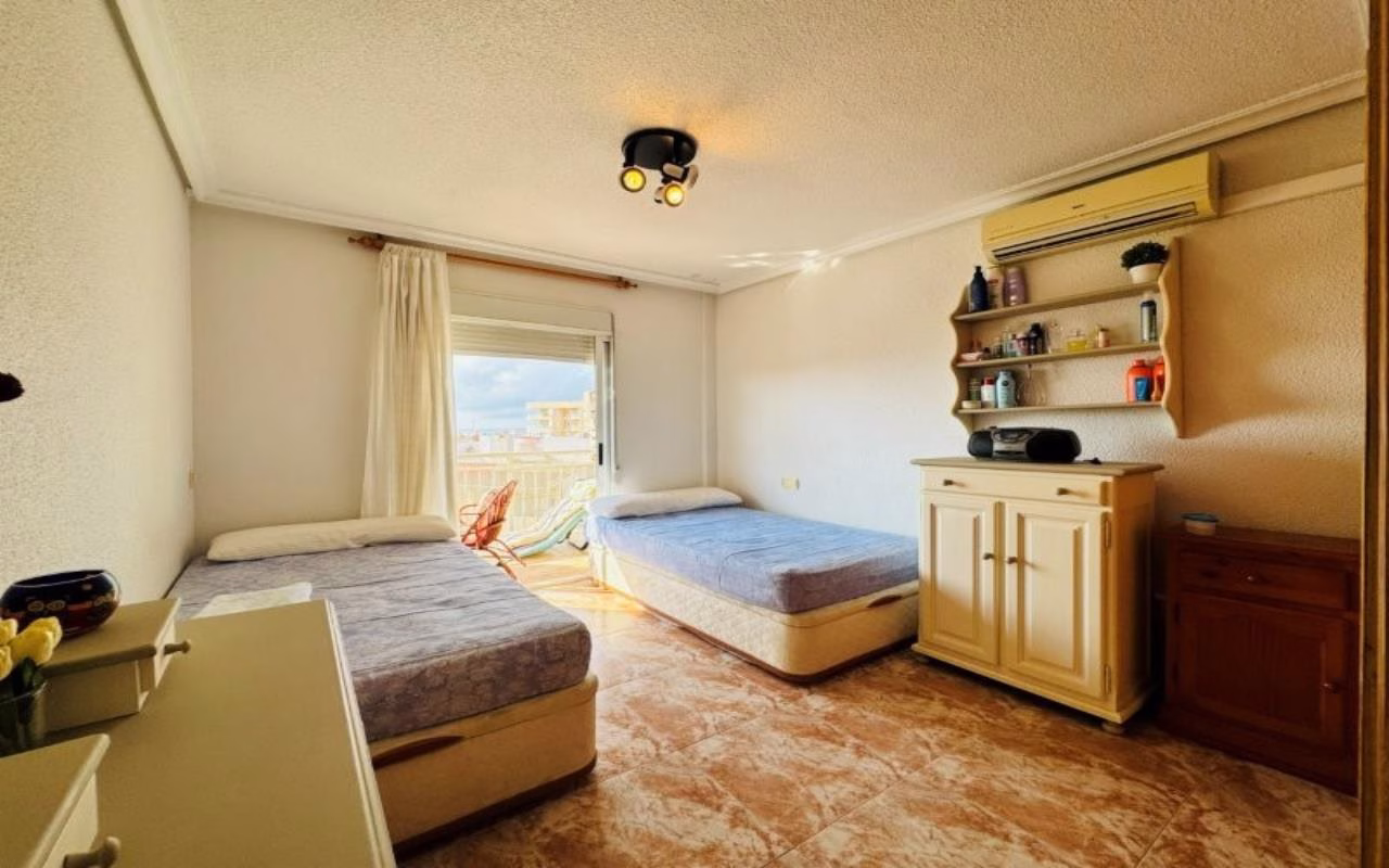 WSM1263_2 Bedrooms Apartment on 4th Floor (NO Lift) with Sea Views Terrace, 100m to the Beach_LA MATA, TORREVIEJA | White Villas in Spain WhiteVillasInSpain22 7