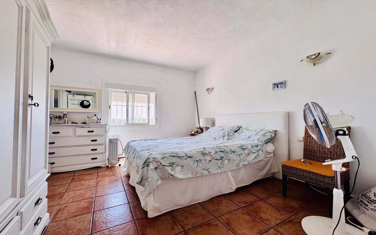 Ref: WAC0581 — ASPE – 4 Bedrooms Country Villa with Pool, Bar, BBQ, Glazed-in Lounge/Terrace and Off-Road Parking. | White Villas in Spain WhiteVillasInSpain24 11