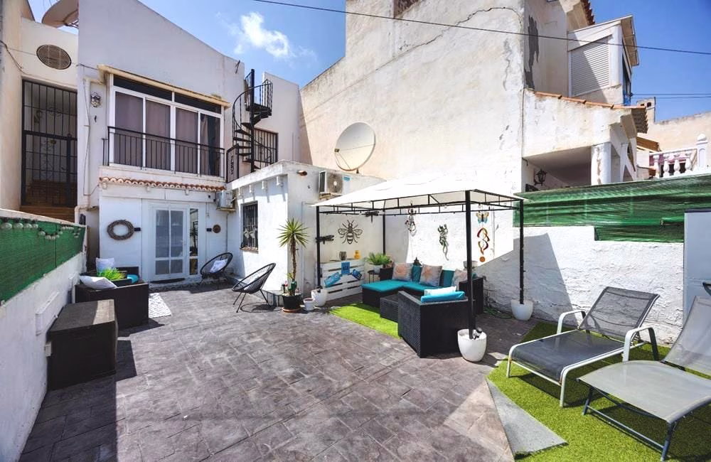 Ref: WV2619 — TORREVIEJA (El Chaparral) – 2 Bedrooms Reformed Ground-Floor Apartment with Large Sunny Front Terrace. | White Villas in Spain 2 Bedrooms Reformed Ground-Floor Apartment with large sunny Front Terrace - TORREVIEJA - EL CHAPARRAL