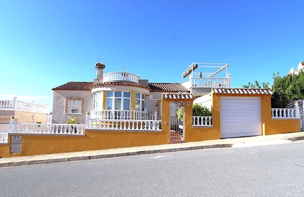 Ref: WV2621 — SAN MIGUEL de SALINAS – 3 Bedrooms Detached Villa with Pool, Garage, Solarium and Car. | White Villas in Spain 3 Bedrooms Detached Villa with Pool, Garage, Solarium and Car - SAN MIGUEL de SALINAS