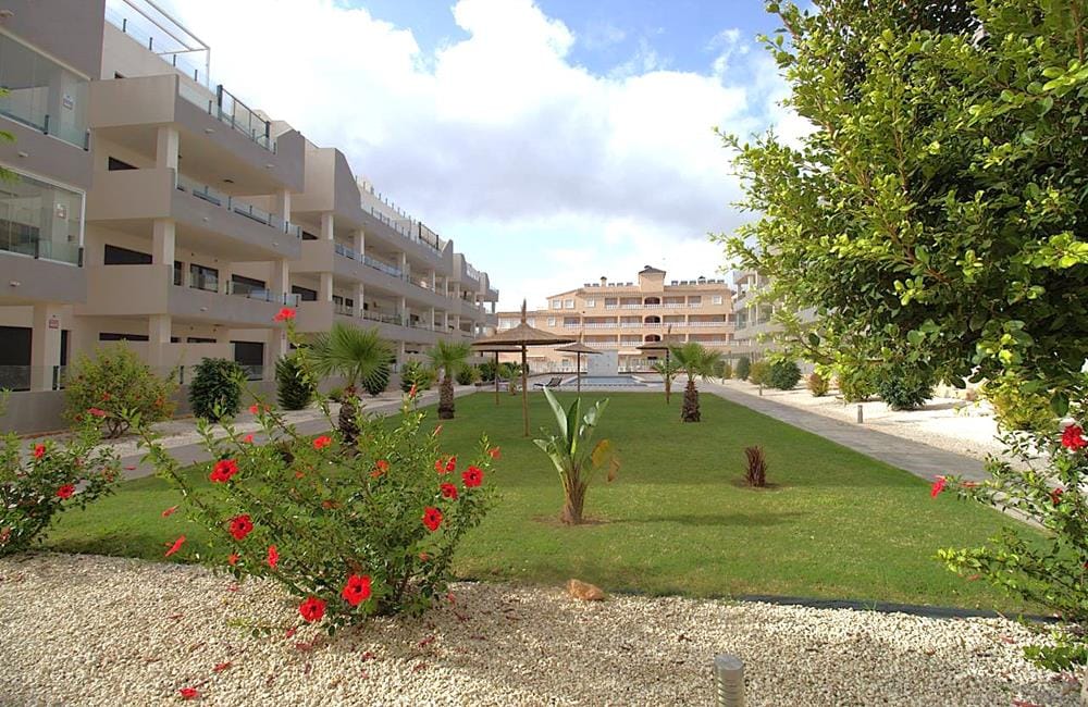 Ref: WV2622 — PLAYA FLAMENCA – 2 Bedrooms PentHouse with comm. Pool, Terrace, Solarium and Parking. | White Villas in Spain 2 Bedrooms PentHouse with comm. Pool, Terrace, Solarium and Parking - PLAYA FLAMENCA