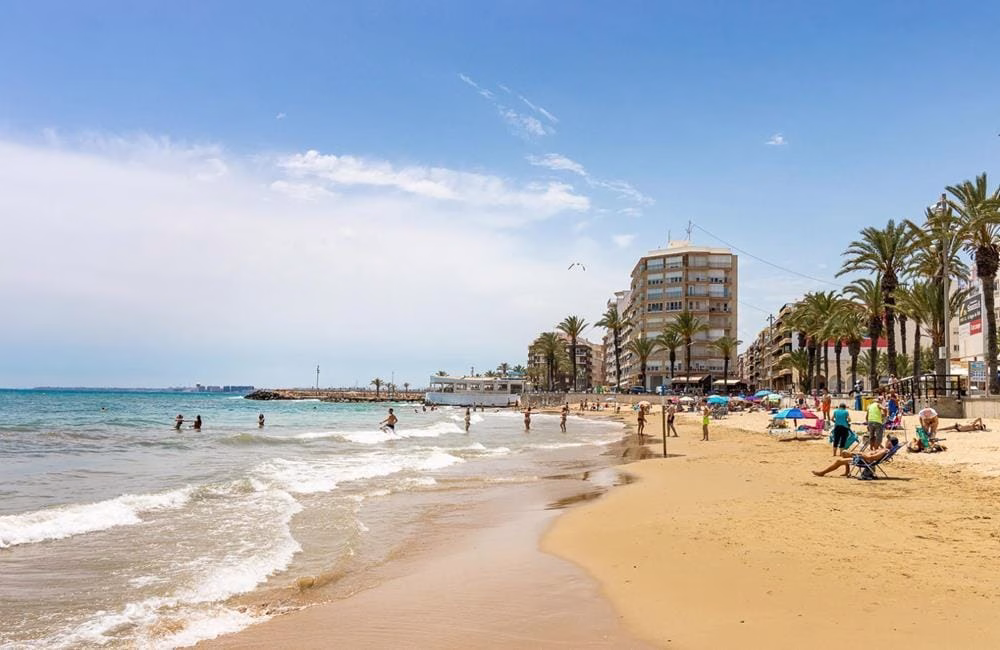 Ref: WM21044 — TORREVIEJA – 2 Bedrooms Apartment on 6th Floor with Lift, comm. Pool and Sea Views Terrace. | White Villas in Spain 2 Bedrooms Apartment on 6th Floor with Lift, comm. Pool and Sea Views Terrace - TORREVIEJA
