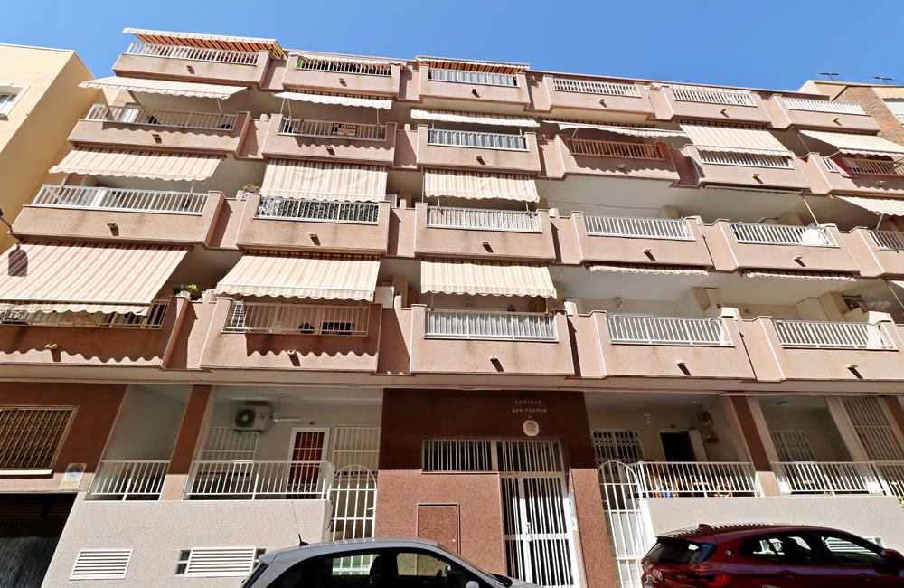 Index | White Villas in Spain 2 Bedrooms Apartment on 2nd Floor with Lift Access and Sea Views Terrace, 100m to the Beach - TORREVIEJA