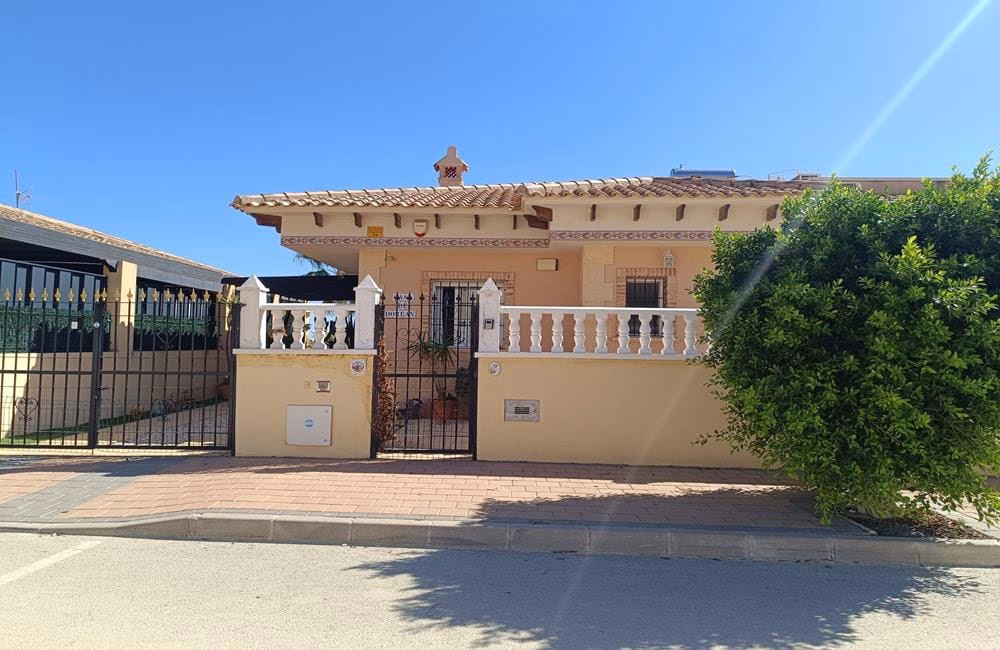 Ref: WV2618 — FORTUNA (Las Kalendas) – 3 Bedrooms Detached Villa with Pool, Parking and Solarium. | White Villas in Spain WhiteVillasInSpain02 15