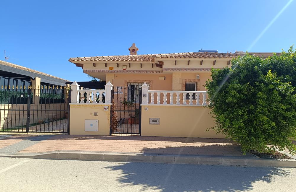 Ref: WV2618 — FORTUNA (Las Kalendas) – 3 Bedrooms Detached Villa with Pool, Parking and Solarium. | White Villas in Spain WhiteVillasInSpain02 15