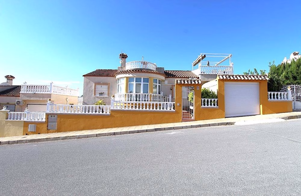Ref: WV2621 — SAN MIGUEL de SALINAS – 3 Bedrooms Detached Villa with Pool, Garage, Solarium and Car. | White Villas in Spain WhiteVillasInSpain02 18