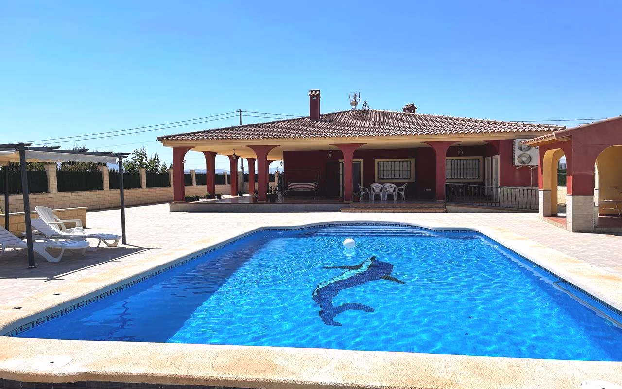 Ref: WV2614 — ALBATERA – 4 Bedrooms Country Villa with Pool, BBQ area and Garage | White Villas in Spain 4 Bedrooms Country Villa with Pool, BBQ area and Garage_ALBATERA