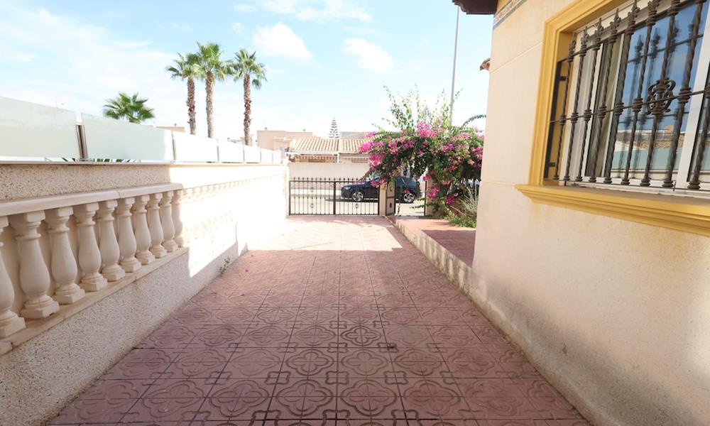 Ref: WIH3053 — PLAYA FLAMENCA – 2 Bedrooms TownHouse with comm. Pool, Parking and Solarium | White Villas in Spain WhiteVillasInSpain03 11