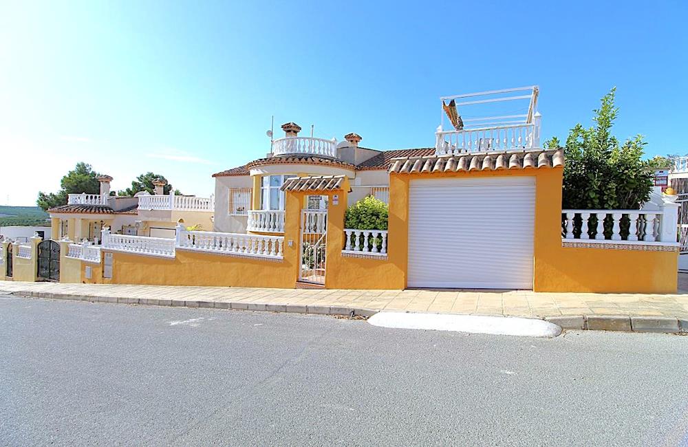 Ref: WV2621 — SAN MIGUEL de SALINAS – 3 Bedrooms Detached Villa with Pool, Garage, Solarium and Car. | White Villas in Spain WhiteVillasInSpain03 18