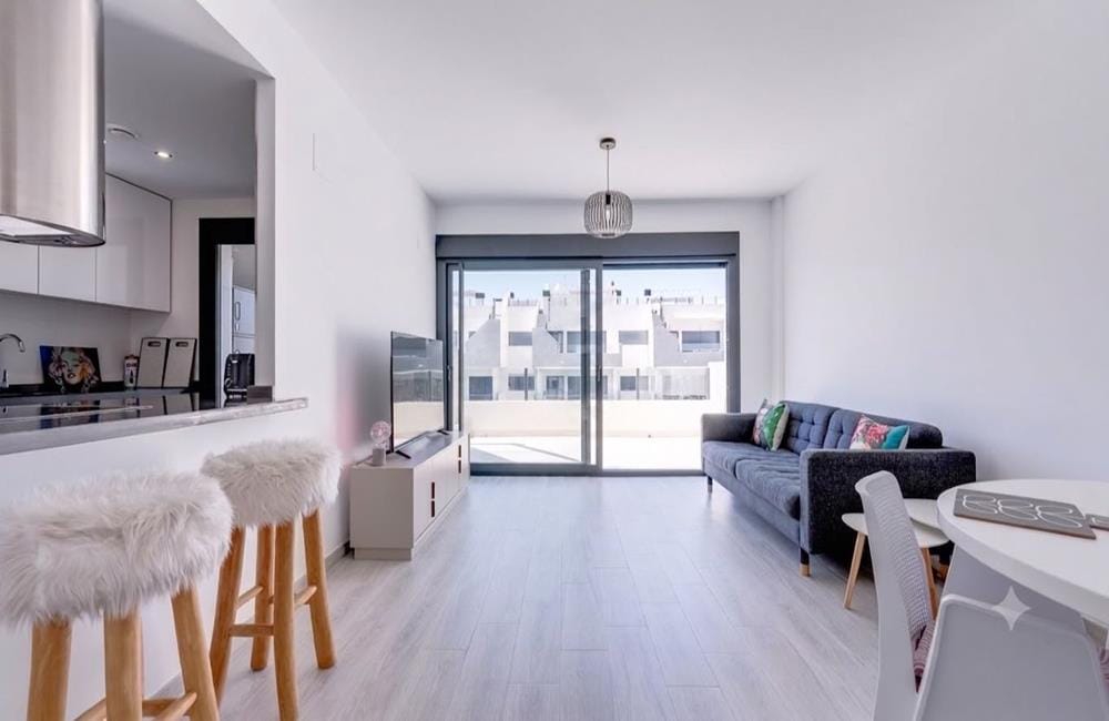 Ref: WV2622 — PLAYA FLAMENCA – 2 Bedrooms PentHouse with comm. Pool, Terrace, Solarium and Parking. | White Villas in Spain WhiteVillasInSpain05 23