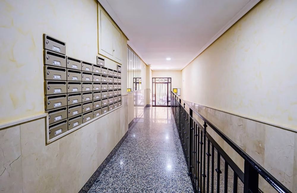 Ref: WPR1917 — TORREVIEJA (Acequion Beach area) – 2 Bedrooms Apartment on 1st Floor with Lift Access, Parking and Terrace, 100m to the Beach | White Villas in Spain WhiteVillasInSpain05 9