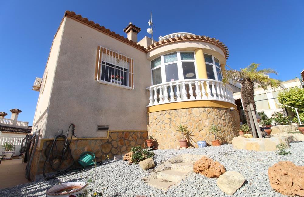 Ref: WV2621 — SAN MIGUEL de SALINAS – 3 Bedrooms Detached Villa with Pool, Garage, Solarium and Car. | White Villas in Spain WhiteVillasInSpain06 18