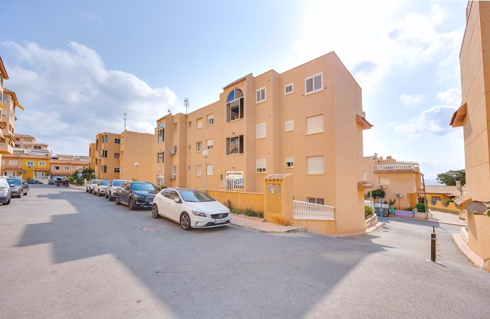 Ref: WS5426 — TORRE LA MATA (Torrevieja) – 2 Bedrooms Apartment on 3rd Floor with comm. Pool, Terrace and Sea Views, 100m to Beach. | White Villas in Spain WhiteVillasInSpain07 29