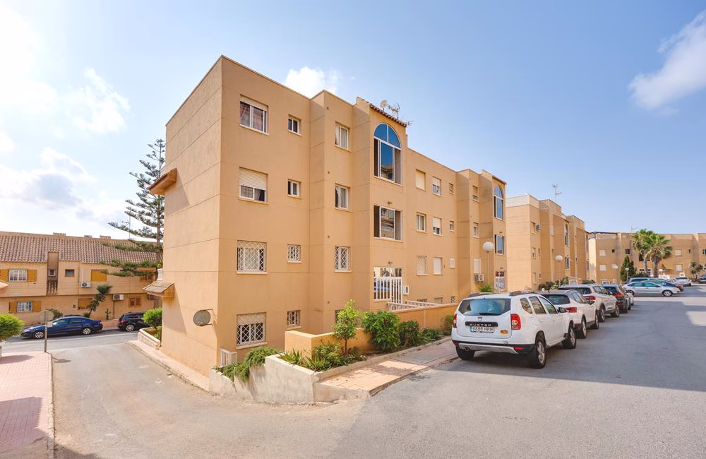 Ref: WS5426 — TORRE LA MATA (Torrevieja) – 2 Bedrooms Apartment on 3rd Floor with comm. Pool, Terrace and Sea Views, 100m to Beach. | White Villas in Spain WhiteVillasInSpain08 29