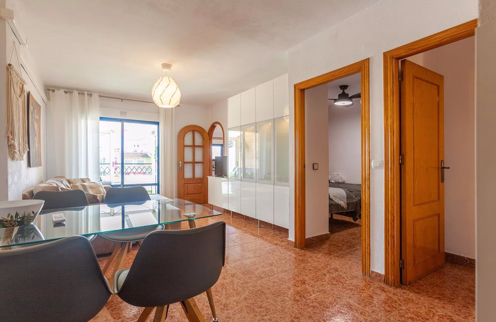 Index | White Villas in Spain 2 Bedrooms Top Floor Apartment with Glazed-In Terrace and Solarium - TORREVIEJA