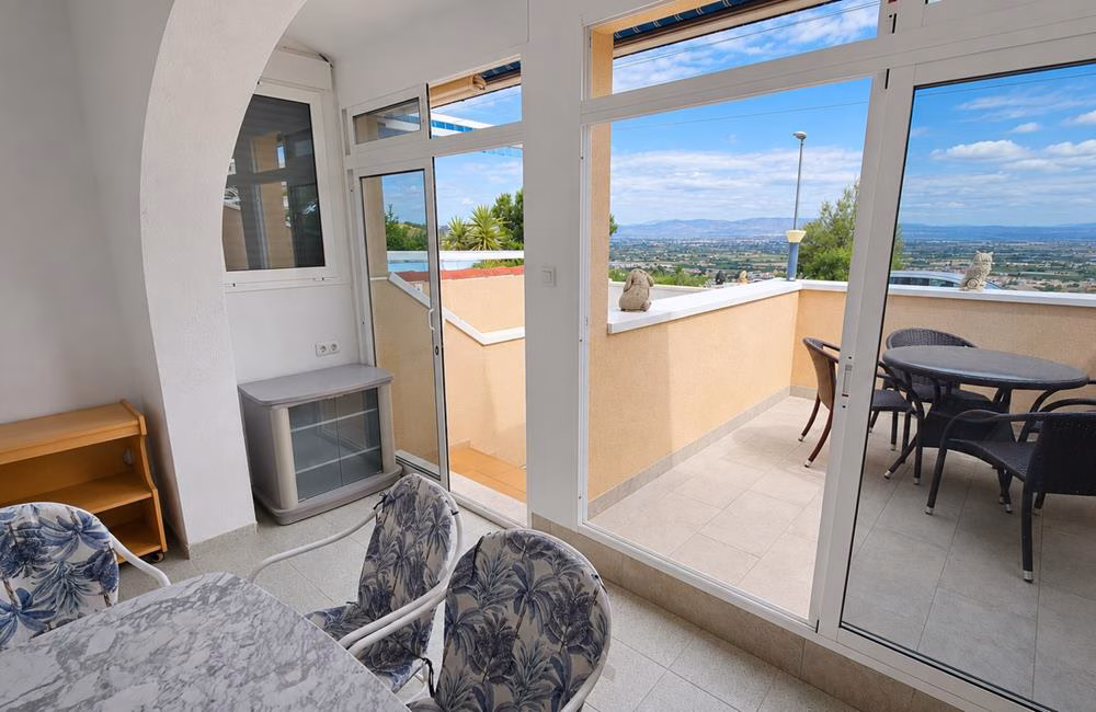 Ref: WSL1614 — CIUDAD QUESADA – 1 Bedroom Renovated Bungalow with Storage, Glazed-in Terrace and Parking. | White Villas in Spain WhiteVillasInSpain08 31