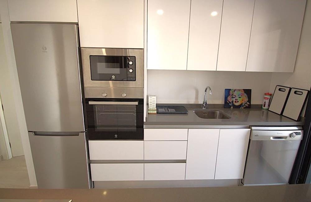 Ref: WV2622 — PLAYA FLAMENCA – 2 Bedrooms PentHouse with comm. Pool, Terrace, Solarium and Parking. | White Villas in Spain WhiteVillasInSpain09 23