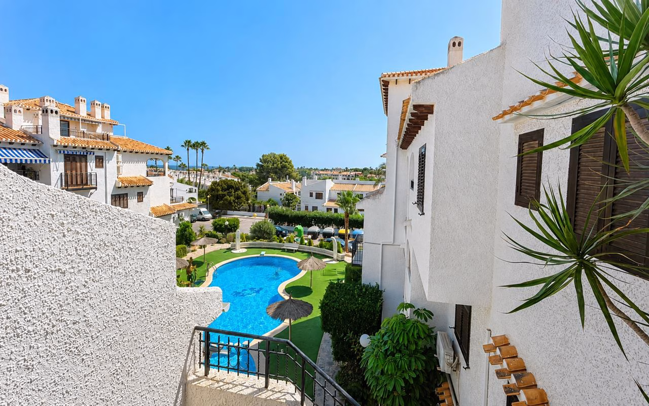 Ref: WTi2139 — CABO ROIG – 2 Bedrooms Apartment on 1st Floor with comm. Pool in gated Residential Complex, 500m to the Beach | White Villas in Spain WhiteVillasInSpain10 2