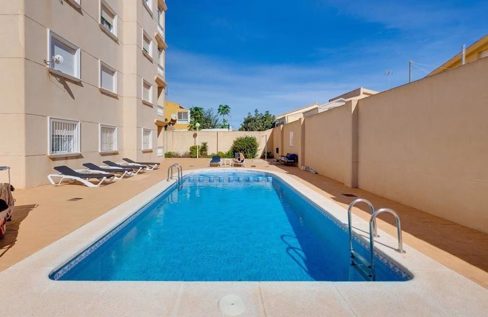 Ref: WM21044 — TORREVIEJA – 2 Bedrooms Apartment on 6th Floor with Lift, comm. Pool and Sea Views Terrace. | White Villas in Spain WhiteVillasInSpain11 25