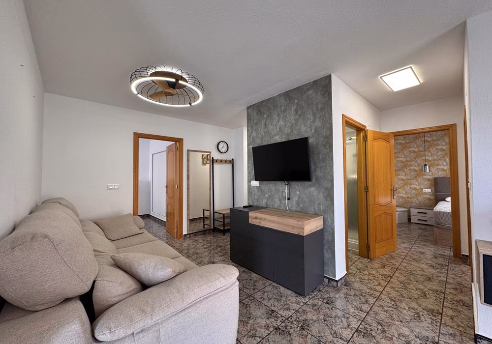 Ref: WTi3212 — TORREVIEJA (Naufragos Beach area) – 3 Bedrooms Apartment on 1st Floor with comm. Pool in Gated Residential, 100m to the Beach | White Villas in Spain WhiteVillasInSpain11 8