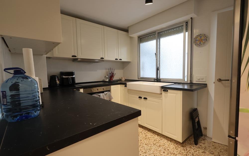 Ref: WIH3054 — TORREVIEJA – 3 Bedrooms Town Centre Corner Apartment on 2nd Floor with lift Access and Terrace | White Villas in Spain WhiteVillasInSpain13 13