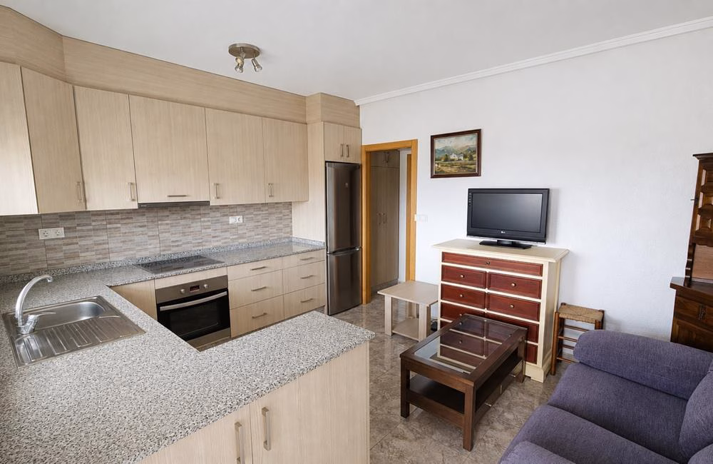 Ref: WSL1614 — CIUDAD QUESADA – 1 Bedroom Renovated Bungalow with Storage, Glazed-in Terrace and Parking. | White Villas in Spain WhiteVillasInSpain13 31