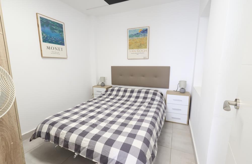 Ref: WIH3056 — TORREVIEJA – 3 Bedrooms Renovated Bungalow with comm. Pool, Parking and Solarium. | White Villas in Spain WhiteVillasInSpain14 27
