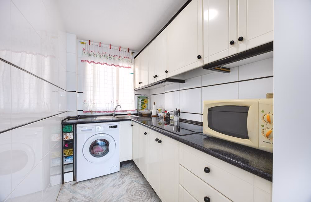 Ref: WS5426 — TORRE LA MATA (Torrevieja) – 2 Bedrooms Apartment on 3rd Floor with comm. Pool, Terrace and Sea Views, 100m to Beach. | White Villas in Spain WhiteVillasInSpain15 28