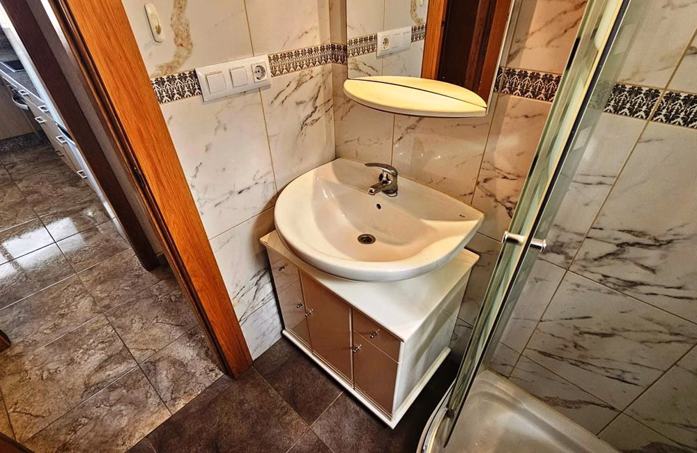 Ref: WSL1614 — CIUDAD QUESADA – 1 Bedroom Renovated Bungalow with Storage, Glazed-in Terrace and Parking. | White Villas in Spain WhiteVillasInSpain15 30