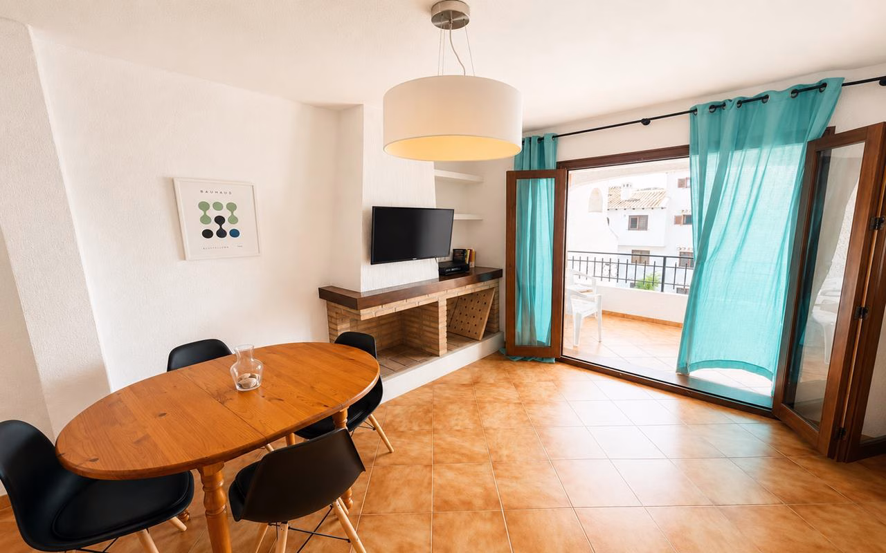 Ref: WTi2139 — CABO ROIG – 2 Bedrooms Apartment on 1st Floor with comm. Pool in gated Residential Complex, 500m to the Beach | White Villas in Spain WhiteVillasInSpain17 2