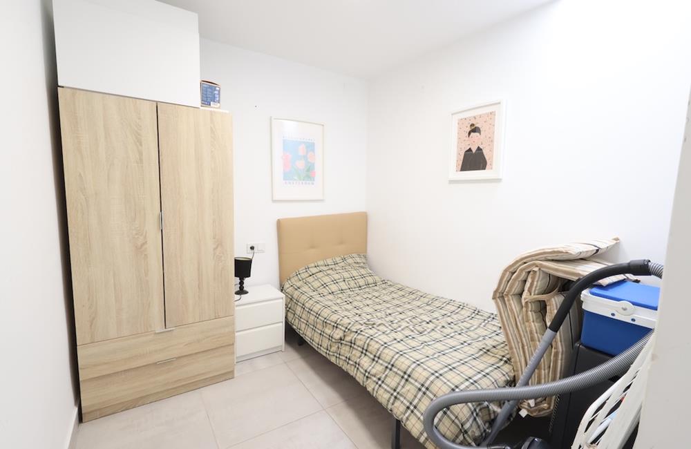 Ref: WIH3056 — TORREVIEJA – 3 Bedrooms Renovated Bungalow with comm. Pool, Parking and Solarium. | White Villas in Spain WhiteVillasInSpain17 26