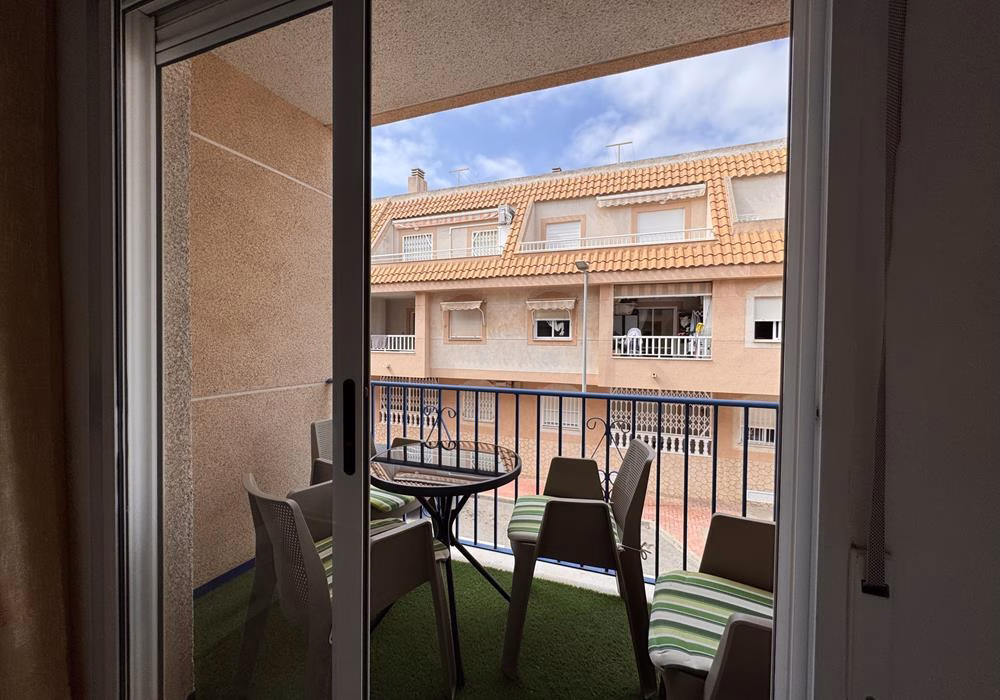 Ref: WTi3212 — TORREVIEJA (Naufragos Beach area) – 3 Bedrooms Apartment on 1st Floor with comm. Pool in Gated Residential, 100m to the Beach | White Villas in Spain WhiteVillasInSpain17 8