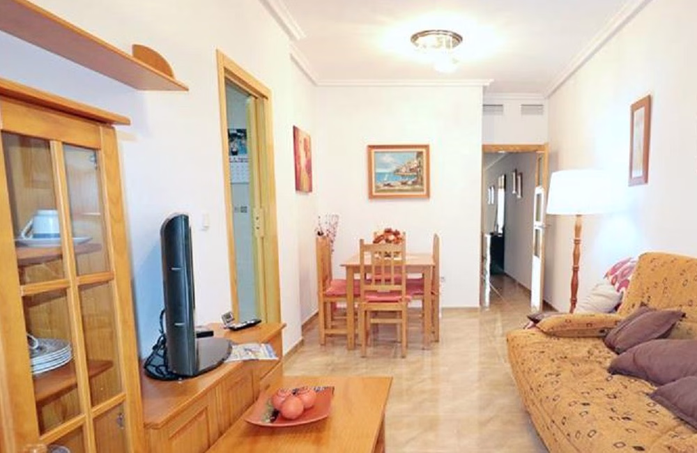 Ref: WPR1917 — TORREVIEJA (Acequion Beach area) – 2 Bedrooms Apartment on 1st Floor with Lift Access, Parking and Terrace, 100m to the Beach | White Villas in Spain WhiteVillasInSpain17 9