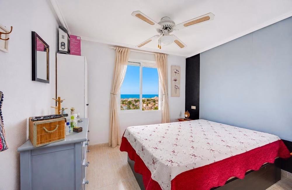 Ref: WM21044 — TORREVIEJA – 2 Bedrooms Apartment on 6th Floor with Lift, comm. Pool and Sea Views Terrace. | White Villas in Spain WhiteVillasInSpain20 21