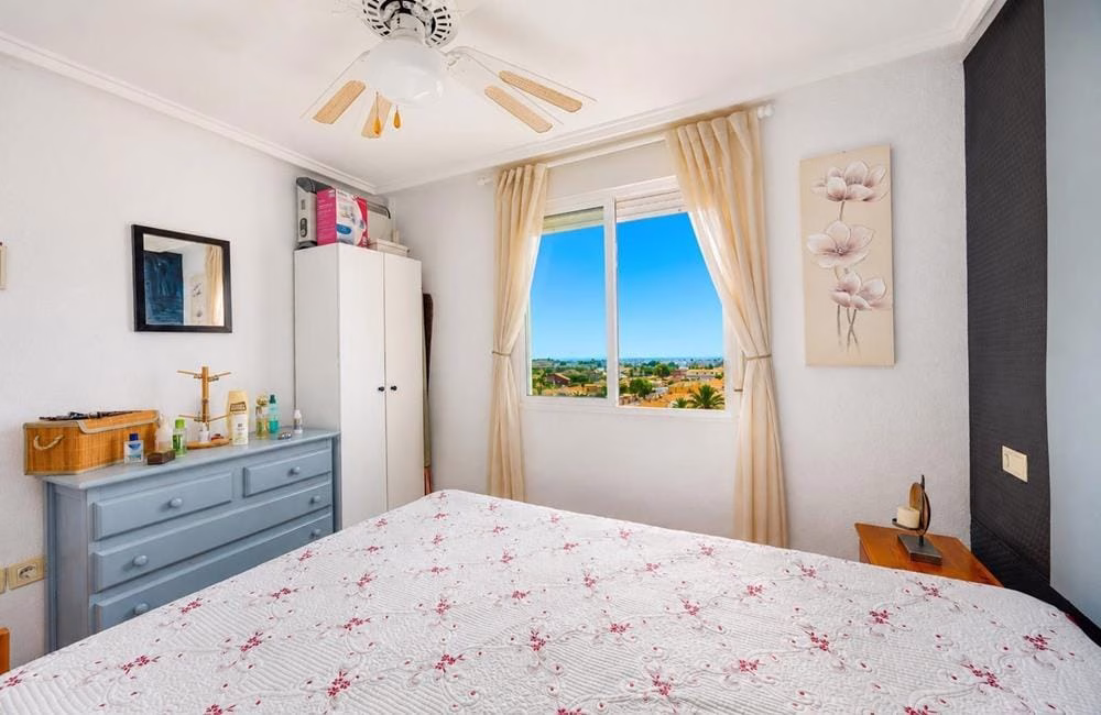 Ref: WM21044 — TORREVIEJA – 2 Bedrooms Apartment on 6th Floor with Lift, comm. Pool and Sea Views Terrace. | White Villas in Spain WhiteVillasInSpain21 21
